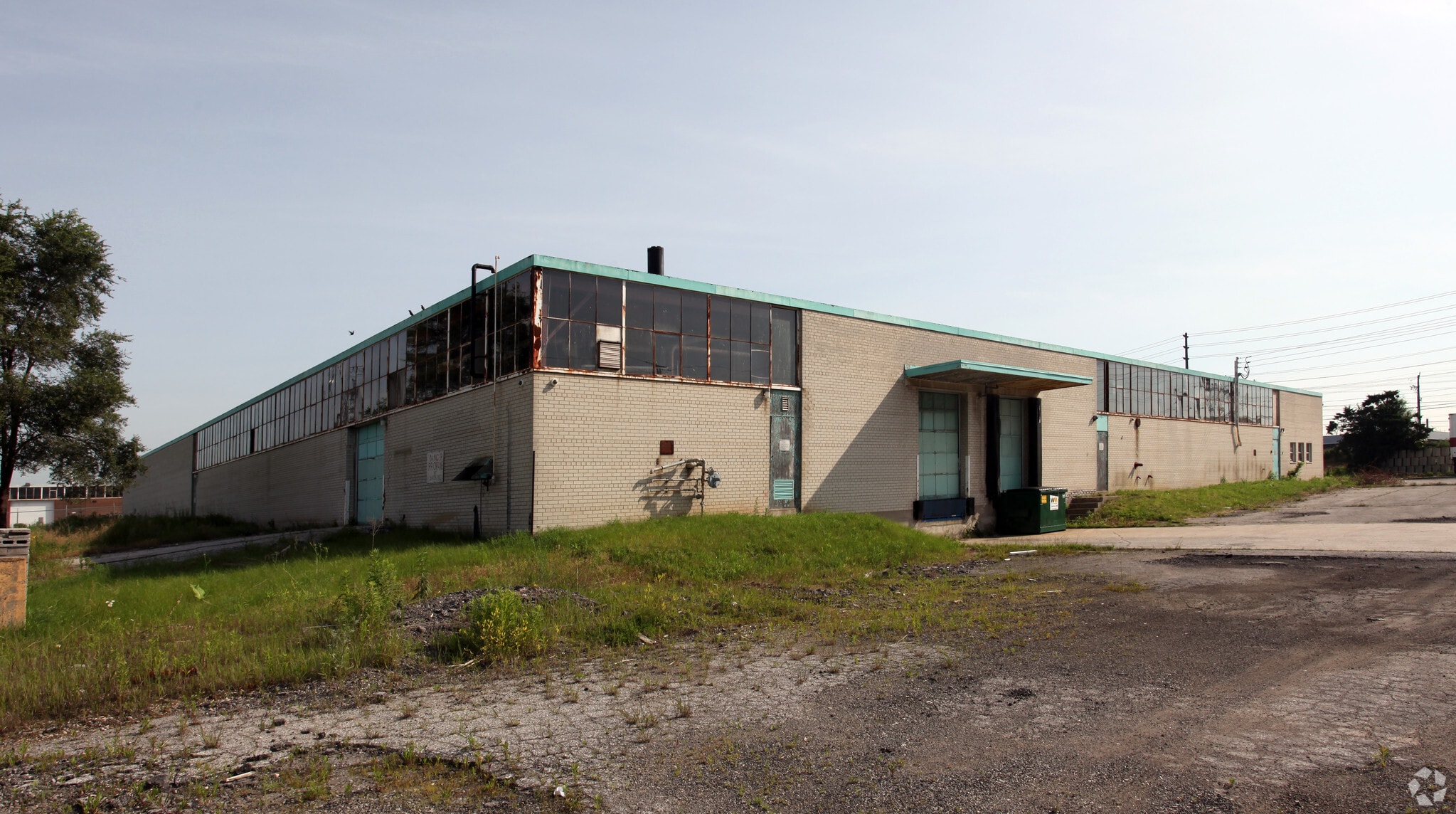 10 McLachlan Dr, Toronto, ON for lease Primary Photo- Image 1 of 3