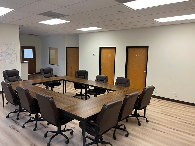 3631 California Ave, Bakersfield, CA à louer - Photo intérieure - Image 3 de 7