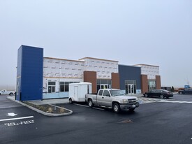 Dutch Bros. Plaza - Services immobiliers commerciaux