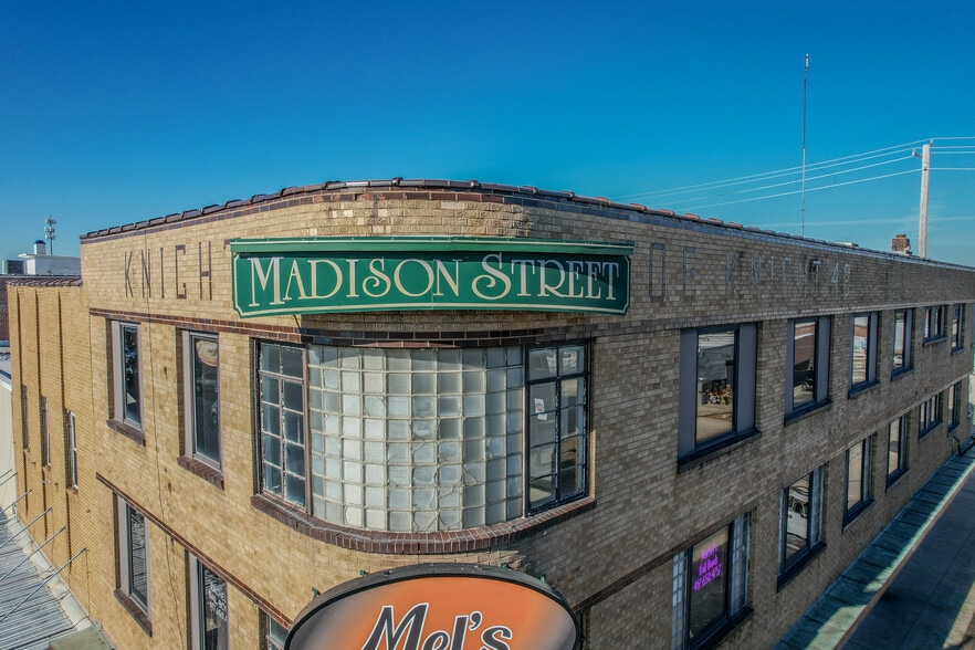 201 W Commercial St, Lebanon, MO à vendre - Photo du bâtiment - Image 2 de 41