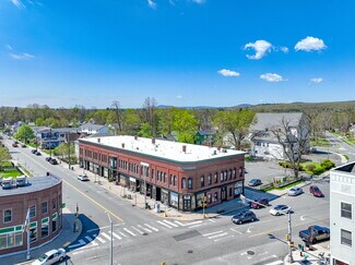 Plus de détails pour 76-96 Maple St, Florence, MA - Commerce de détail à louer