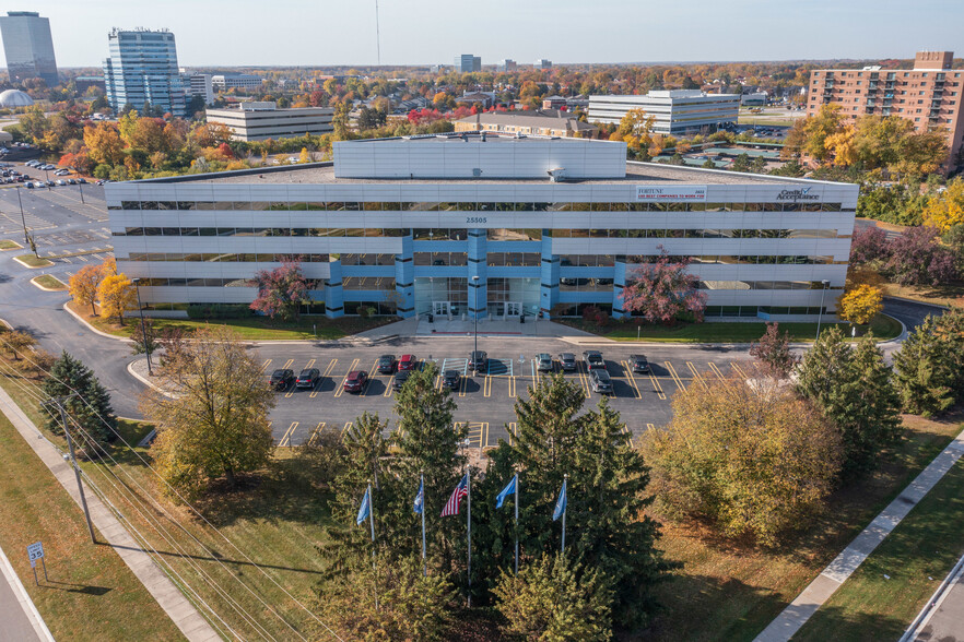 25505 W Twelve Mile Rd, Southfield, MI for sale - Building Photo - Image 1 of 1