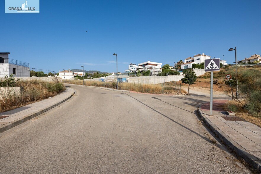 Calle Cúllar Vega, 42, La Zubia, Granada for sale - Building Photo - Image 2 of 18