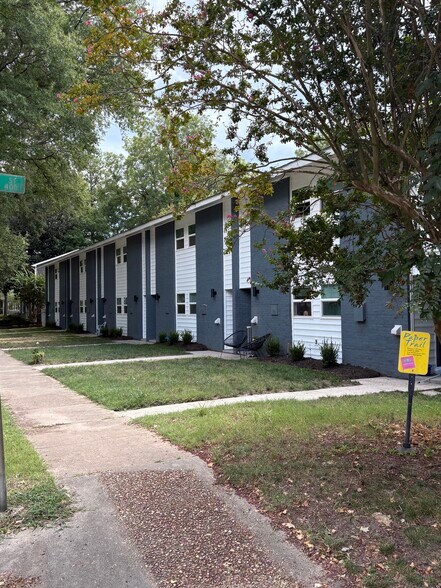 319 Main St, West Point, VA à vendre - Photo du bâtiment - Image 2 de 13