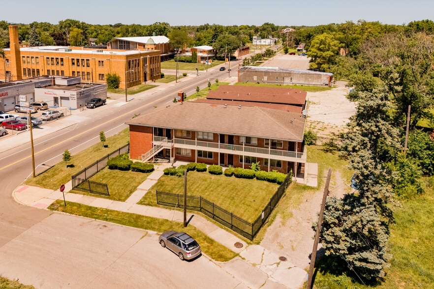 9700 Chalmers St, Detroit, MI à vendre - Photo du bâtiment - Image 1 de 2