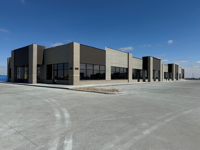 6003 2nd Ave W, Kearney, NE à louer - Photo du bâtiment - Image 1 de 2