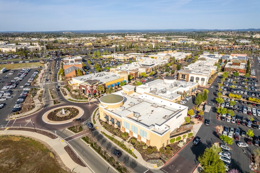 1120 Roseville Pky, Roseville, CA for lease - Building Photo - Image 2 of 8