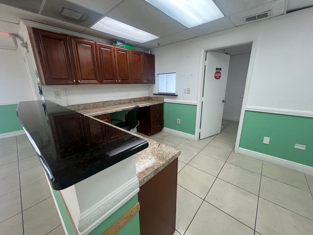 4445 W 16th Ave, Hialeah, FL for lease Interior Photo- Image 1 of 28