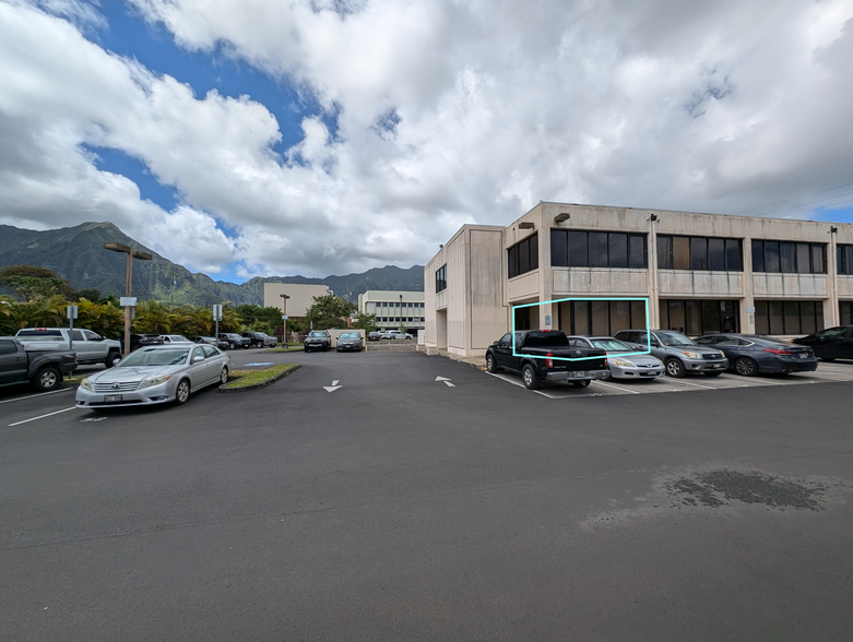 45-270 William Henry Rd, Kaneohe, HI à louer - Photo du bâtiment - Image 2 de 11