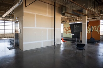 8200 S Unit Dr, Tulsa, OK for lease Building Photo- Image 2 of 4