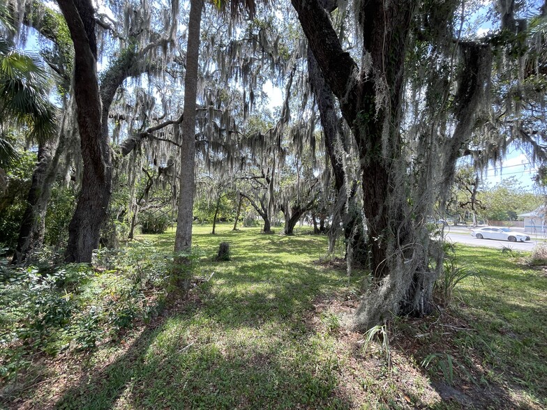 2528 Garden St, Titusville, FL for sale - Building Photo - Image 1 of 13