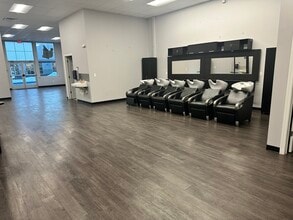 224 Berlin Tpke, Berlin, CT for lease Interior Photo- Image 2 of 5