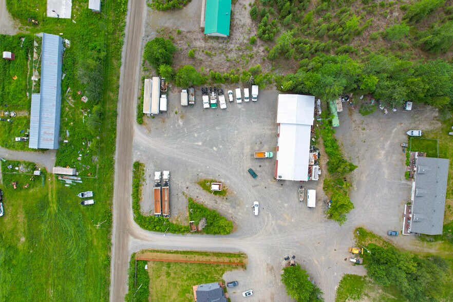 39031 Strawberry Ct, Kenai, AK à vendre - Photo du bâtiment - Image 2 de 20