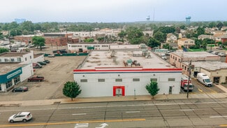 Plus de détails pour 2115 Jericho Tpke, New Hyde Park, NY - Industriel à louer