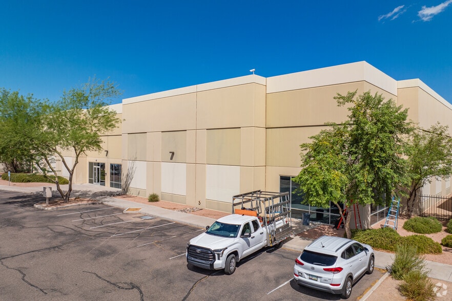 1045 N 71st Ave, Phoenix, AZ for sale - Building Photo - Image 1 of 6