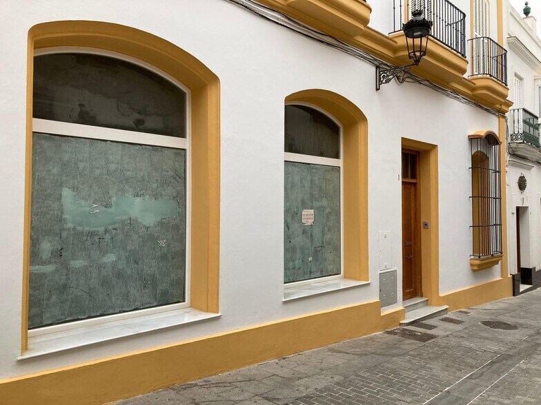 Retail in Chiclana de la Frontera, Cádiz for sale - Building Photo - Image 2 of 13