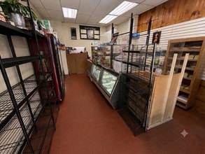 5995 Riverdale Ave, Bronx, NY for lease Interior Photo- Image 2 of 6
