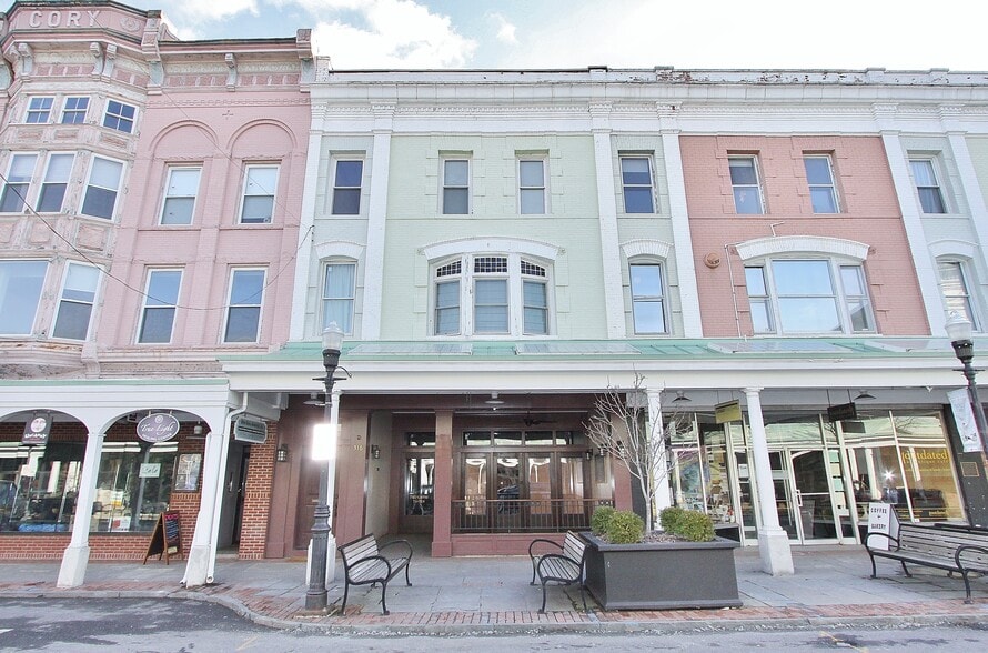 316 Wall St, Kingston, NY for lease - Primary Photo - Image 1 of 34