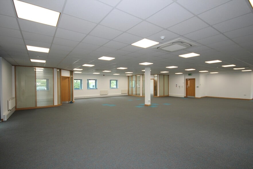 Steelpark Rd, Halesowen for lease - Building Photo - Image 2 of 10