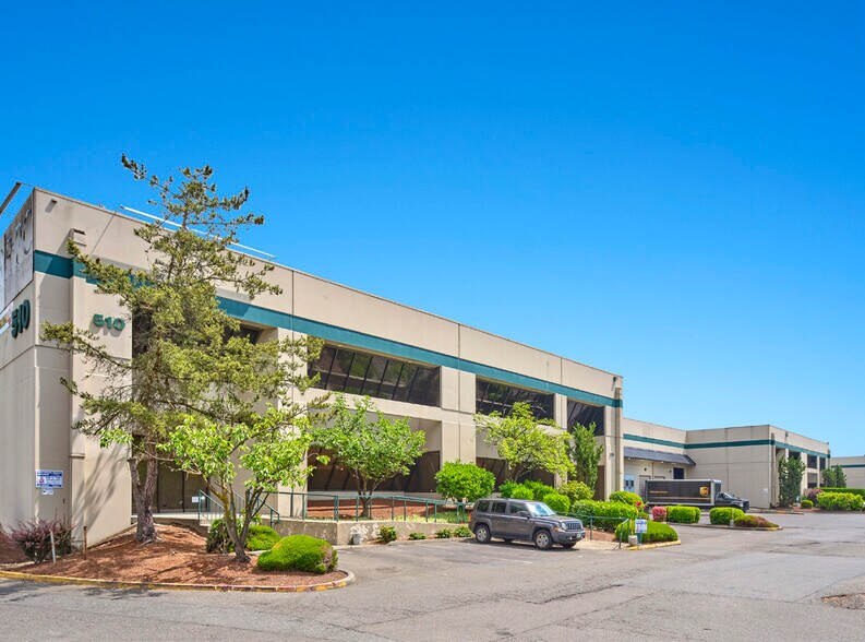 510-550 Andover Park W, Tukwila, WA à louer - Photo du bâtiment - Image 2 de 7