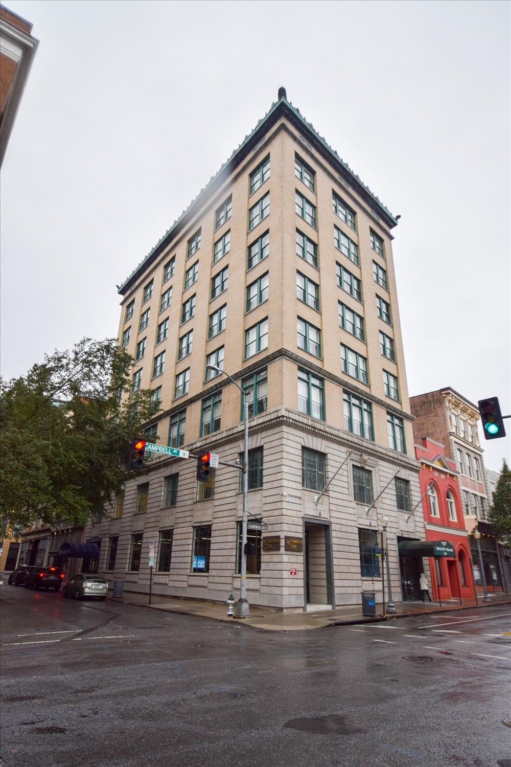 102 Campbell Ave SW, Roanoke, VA à vendre Photo du bâtiment- Image 1 de 18