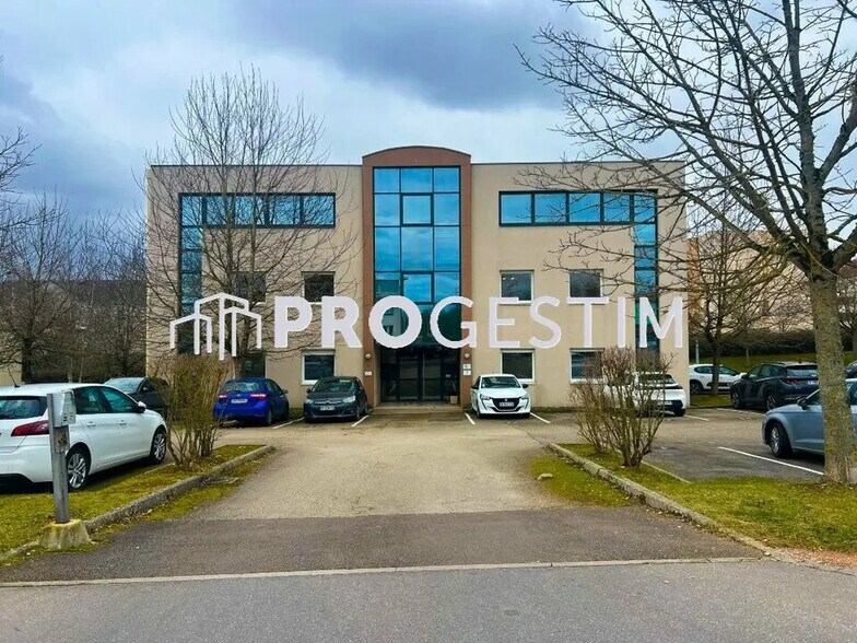 Office in Dijon for lease - Building Photo - Image 2 of 9