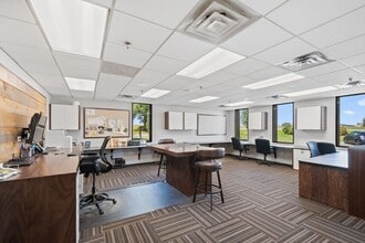 9701-9727 Valley View Rd, Eden Prairie, MN for lease Interior Photo- Image 1 of 10