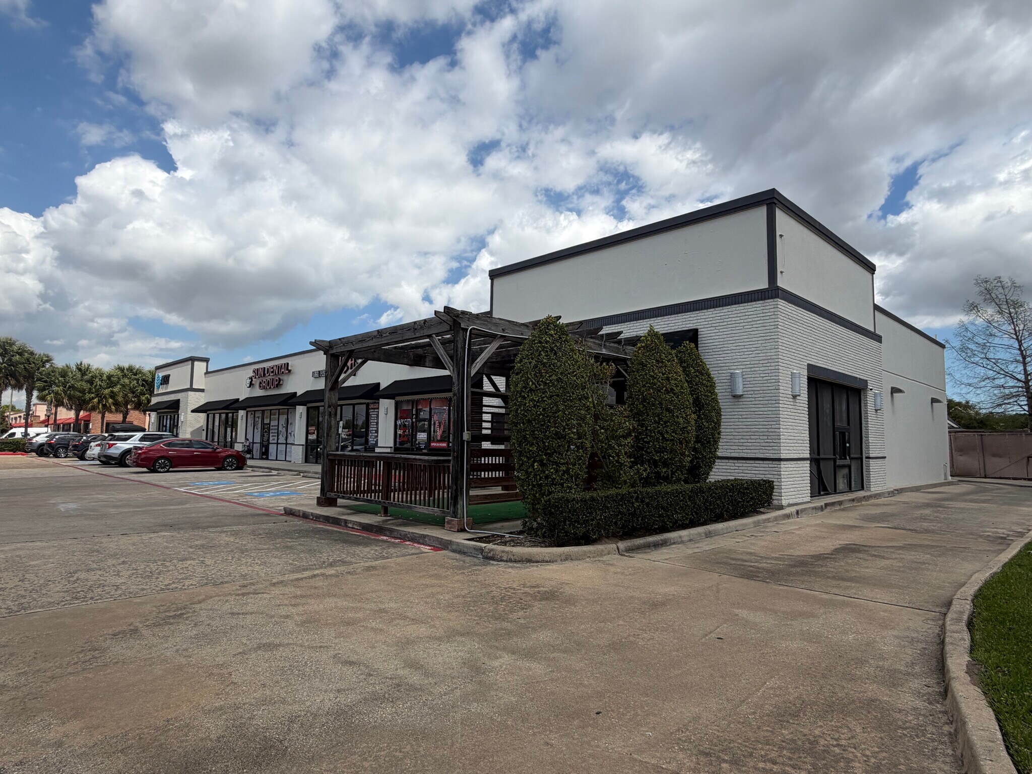3811 Center St, Deer Park, TX for lease Primary Photo- Image 1 of 15