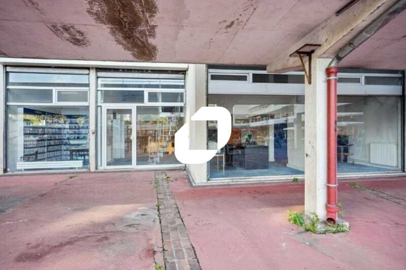 Flex dans Colombes à louer Photo du bâtiment- Image 1 de 16