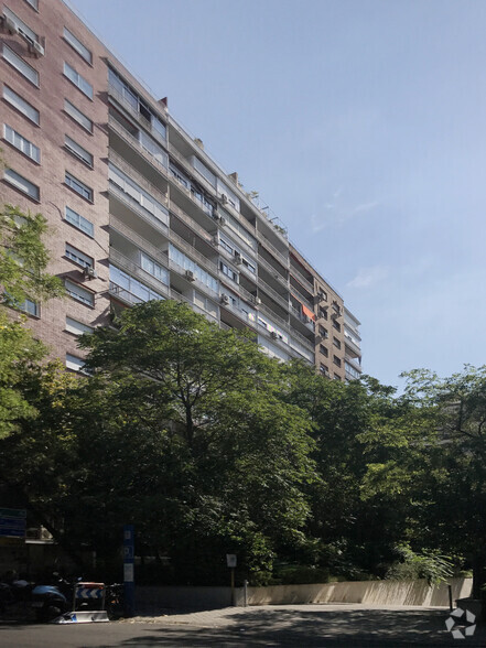 Paseo Castellana, 188, Madrid, Madrid à louer - Photo principale - Image 1 de 3