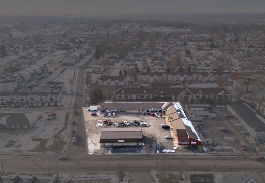 400 N Earl Ave, Lafayette, IN à vendre - Photo du bâtiment - Image 3 de 9