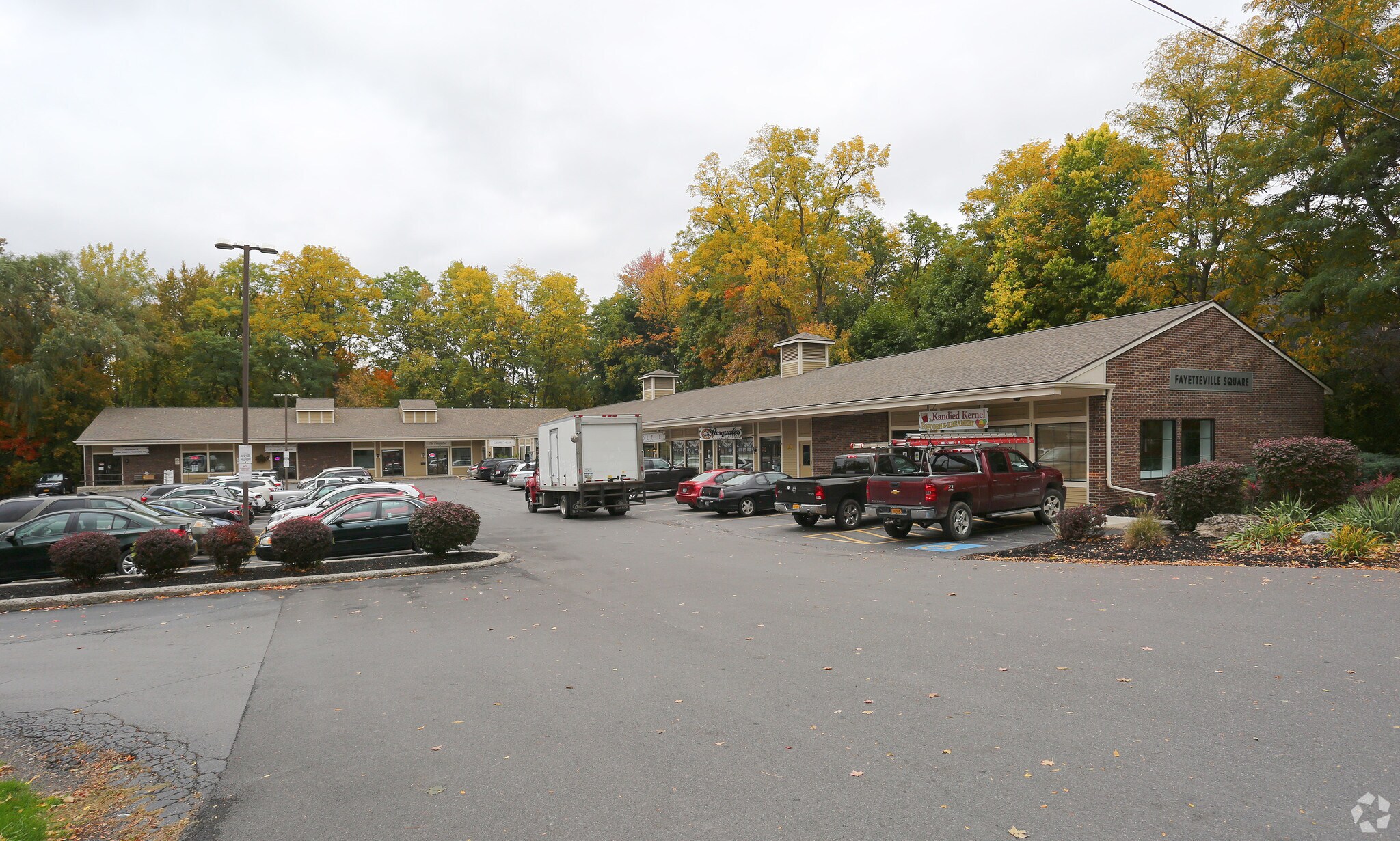511 E Genesee St, Fayetteville, NY à louer Photo principale- Image 1 de 8