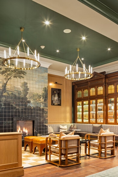 200 S Broad St, Philadelphia, PA for lease - Building Photo - Image 3 of 27