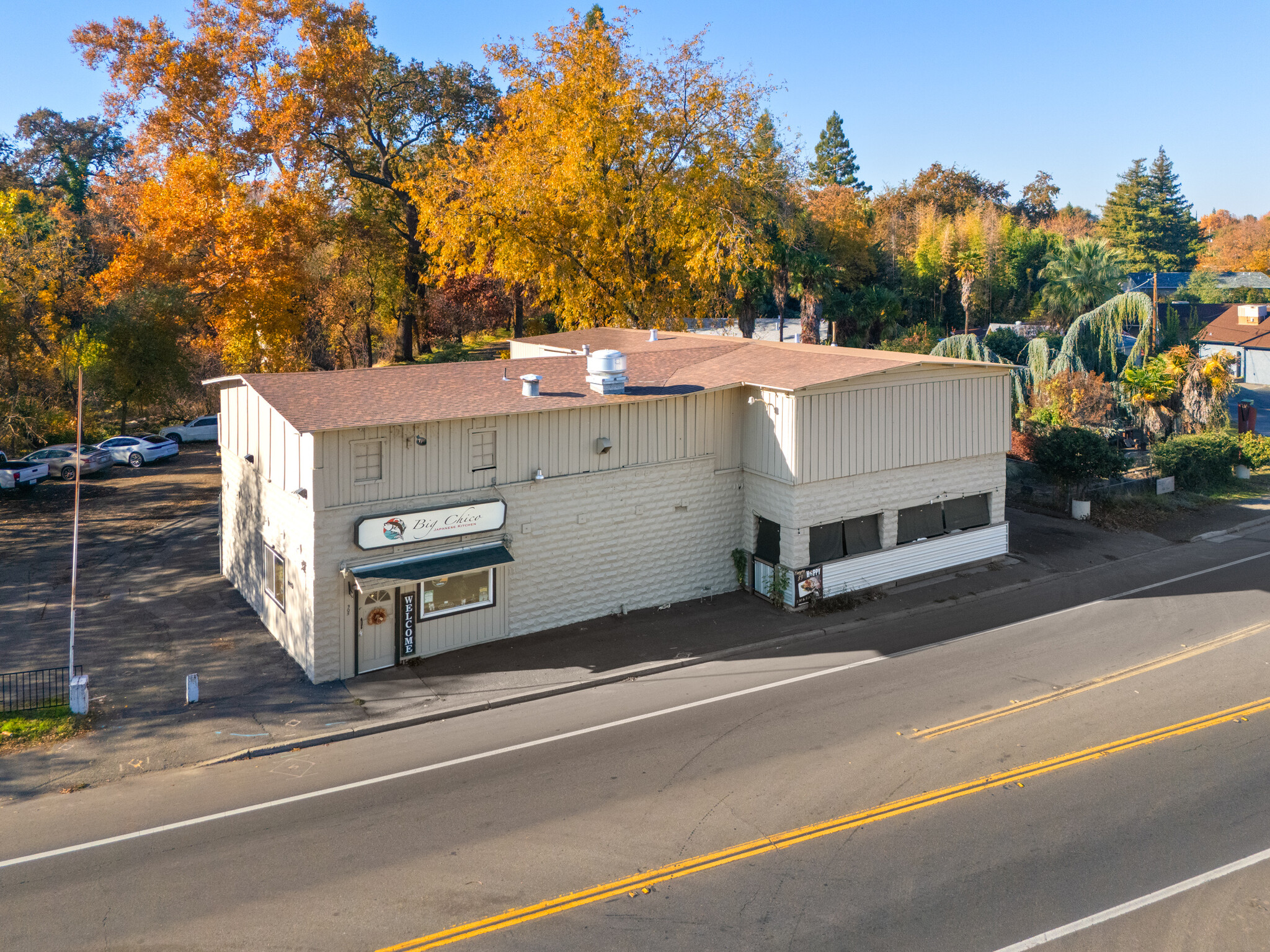 305 Nord Ave, Chico, CA à vendre Photo du bâtiment- Image 1 de 19