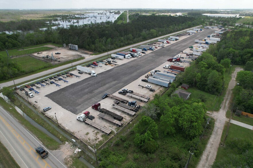 11211 Hornberger Rd, Houston, TX à louer - Photo du bâtiment - Image 2 de 11