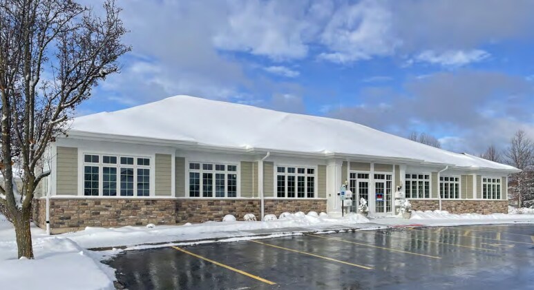 400 Fox Glen Ct, Barrington, IL à louer - Photo du bâtiment - Image 2 de 2