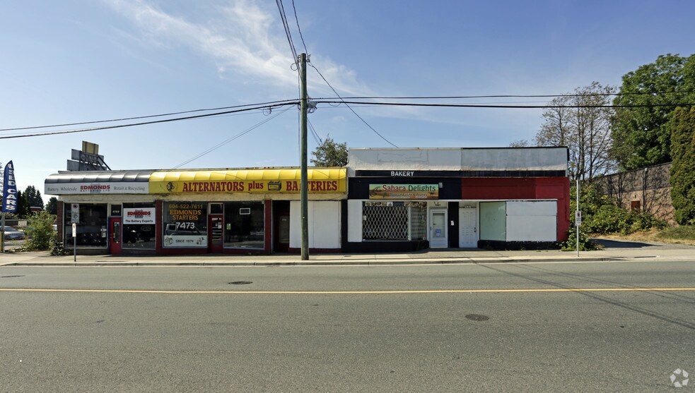 7481-7483 Edmonds St, Burnaby, BC for sale - Building Photo - Image 2 of 6