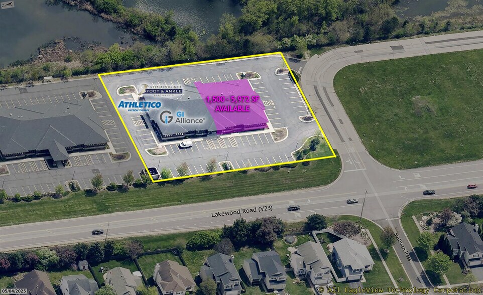 165 N Lakewood Rd, Lake In The Hills, IL à louer - Photo du bâtiment - Image 2 de 7
