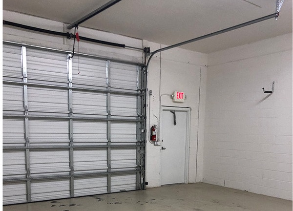 5929 Youngquist Rd, Fort Myers, FL à louer - Photo intérieure - Image 3 de 6