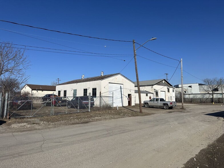 1959 Sterling Ave NW, Grand Rapids, MI à louer - Photo du bâtiment - Image 1 de 8