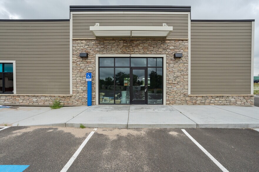 3435 College Dr, Cheyenne, WY à louer - Photo du bâtiment - Image 3 de 21