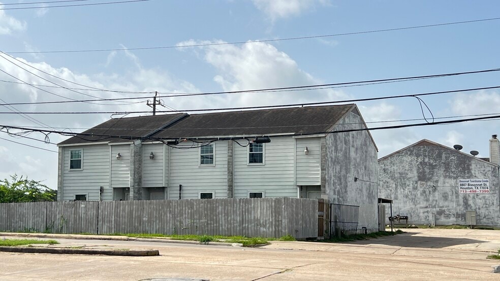 8807 Bissonnet St, Houston, TX for sale - Building Photo - Image 2 of 15