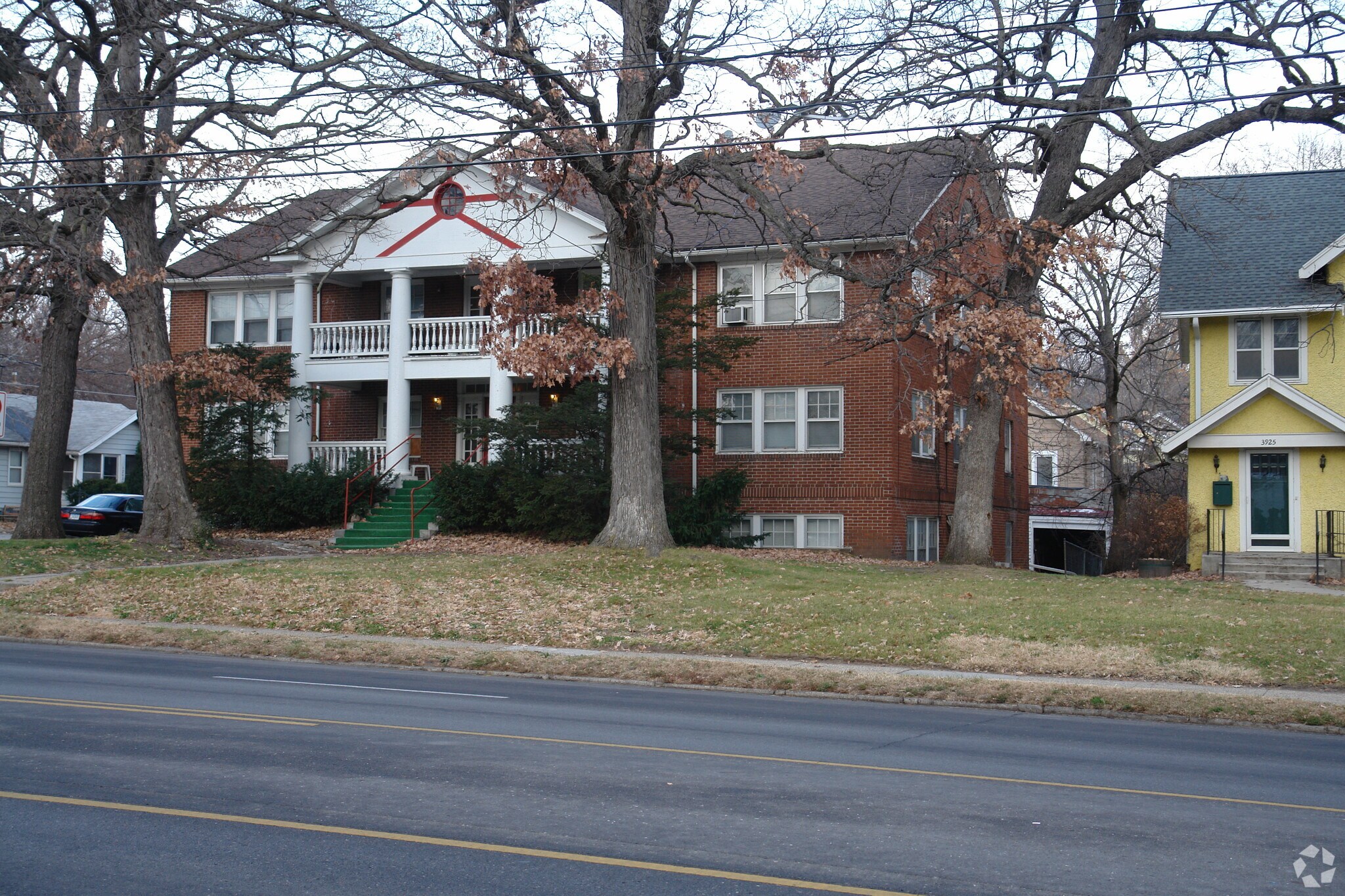 3927 University Ave, Des Moines, IA à vendre Photo principale- Image 1 de 3