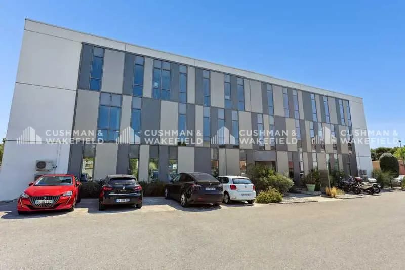 12 Rue Pascal Xavier Coste, Marseille for lease - Building Photo - Image 2 of 5