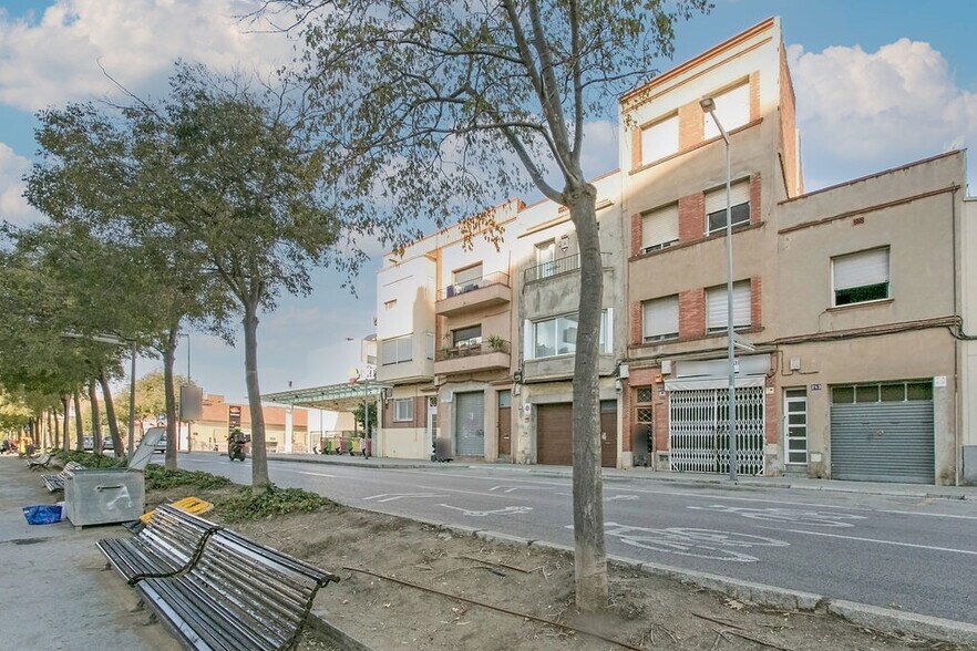 Immeuble residentiel dans Terrassa, Barcelona à vendre - Photo du bâtiment - Image 1 de 1
