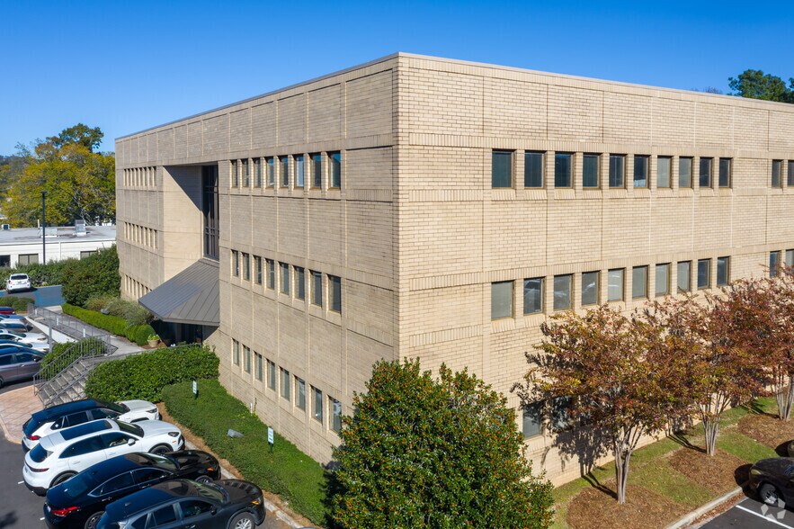 3125 Independence Dr, Birmingham, AL for lease - Building Photo - Image 2 of 4