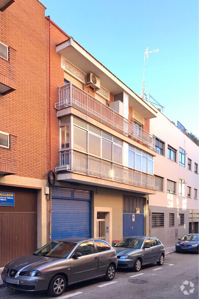 Calle De Sierra Bermeja, 30, Madrid, Madrid for sale - Building Photo - Image 1 of 2