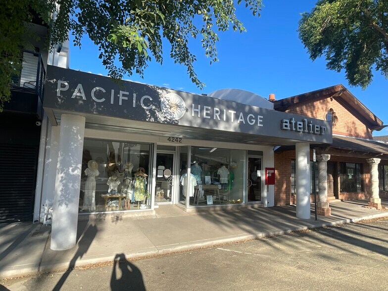 4242 N Craftsman Ct, Scottsdale, AZ à vendre - Photo du bâtiment - Image 2 de 5