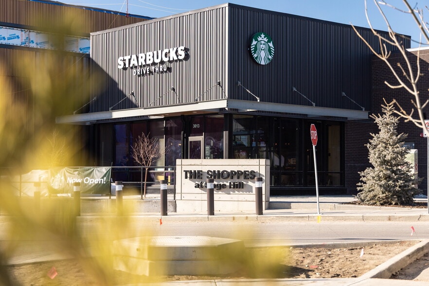 230 Sage Hill Blvd NW, Calgary, AB for lease - Building Photo - Image 3 of 17