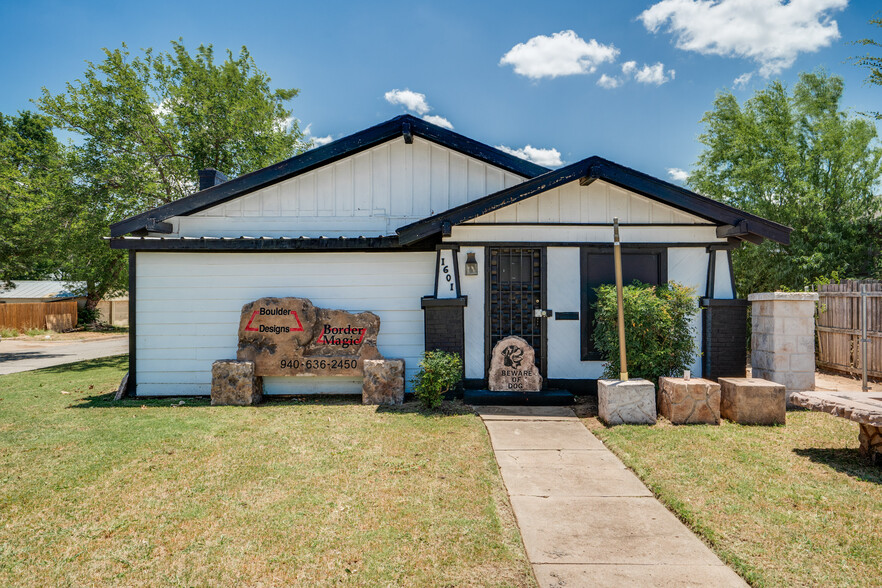 1601 Kemp Blvd, Wichita Falls, TX à vendre - Photo principale - Image 1 de 18